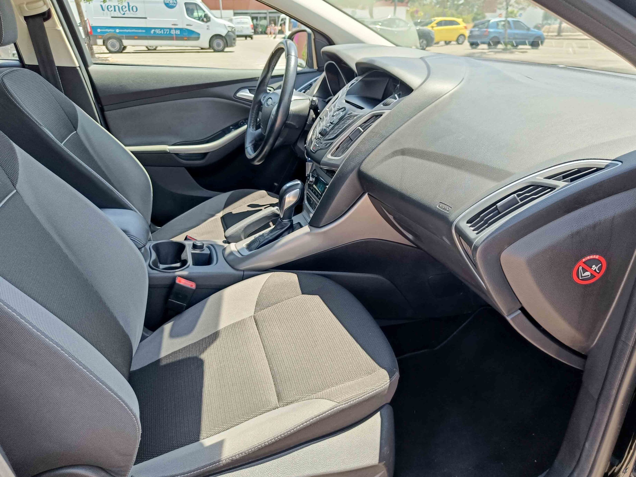 FORD FOCUS 1.6 TI-VCT Trend _ 125cv _ 2014 _ 52.000 kms _ Gasolina _ AUTOMÁTICO _ desde 130 €/mes