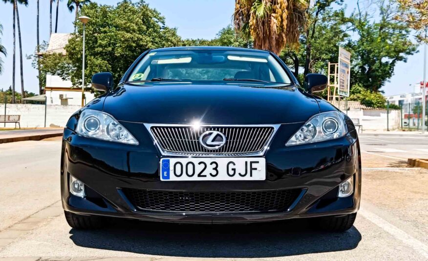 LEXUS IS 220D SPORT _ 177 cv _ 2008 _ 139.000 kms _ Diesel _ Hasta 500€ de descuento por financiación _ Desde 152€/mes