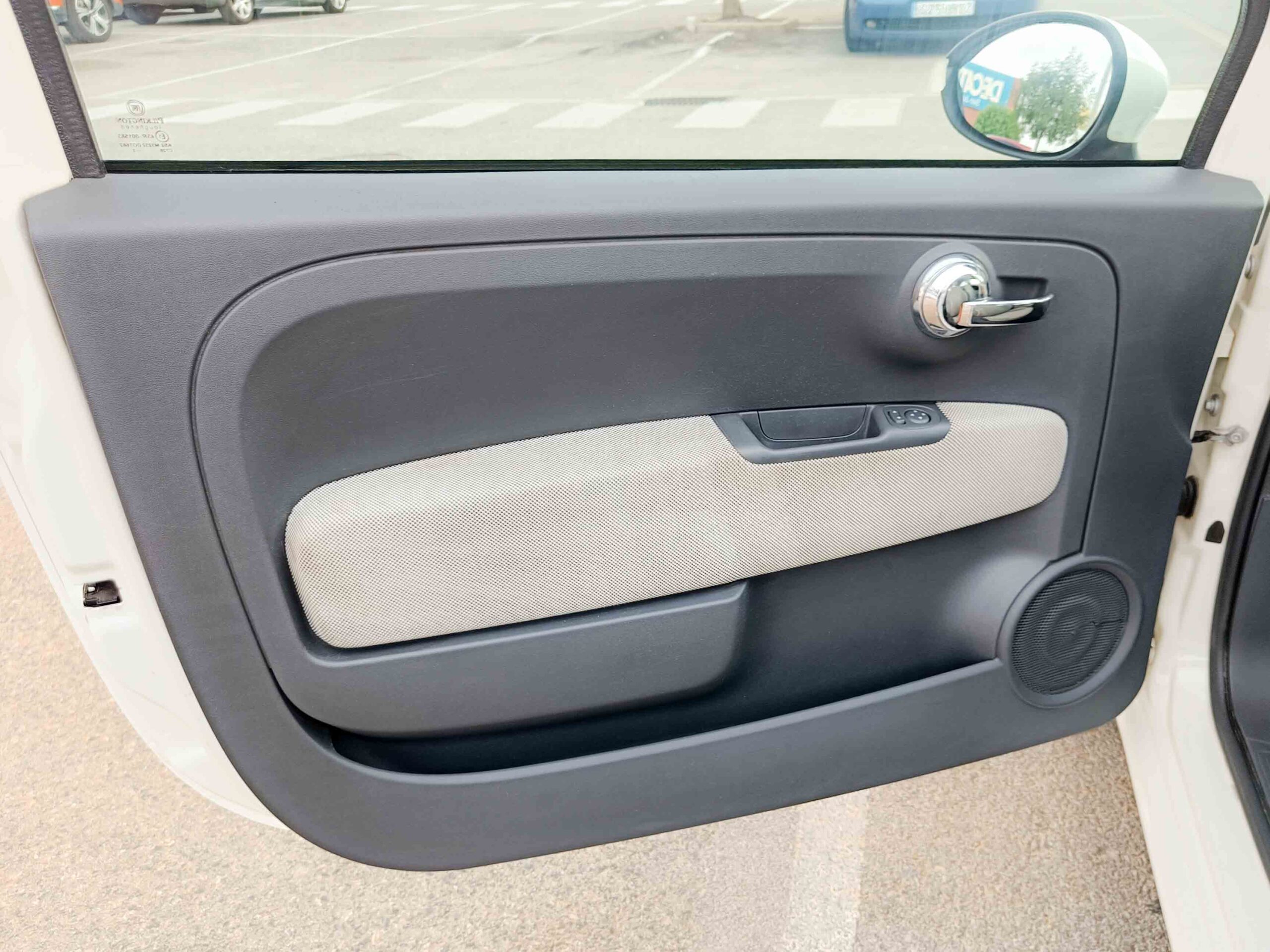 FIAT 500 _ 70cv _ 2012 _ 69.000 kms _ Gasolina _ desde 121€/mes _ hasta 300€ de descuento por financiación