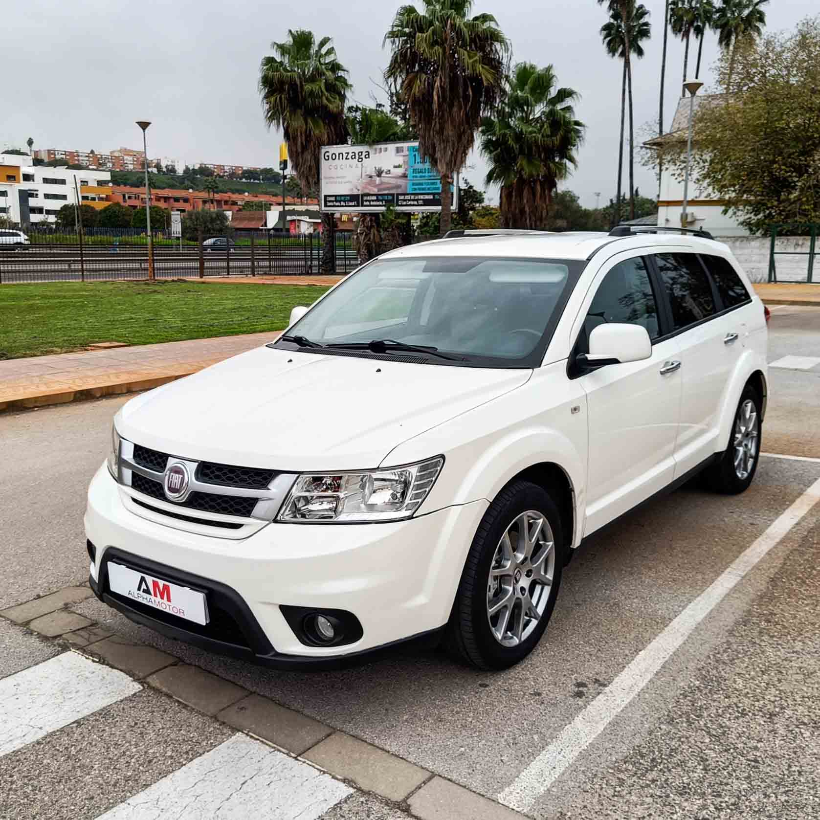 FIAT FREEMONT 2.0 DIESEL _ 140cv _ 2012 _ 135.000 kms _ Desde 166€/mes _ Descuento de hasta 600€ por financiación