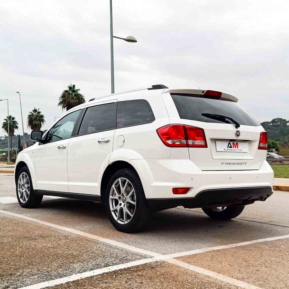 FIAT FREEMONT 2.0 DIESEL _ 140cv _ 2012 _ 135.000 kms _ Desde 166€/mes _ Descuento de hasta 600€ por financiación