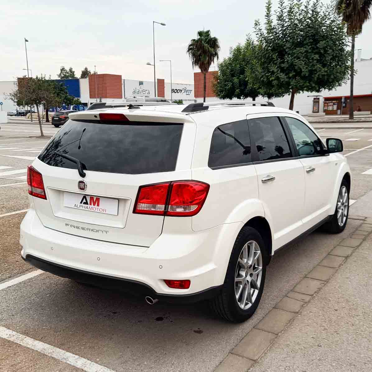 FIAT FREEMONT 2.0 DIESEL _ 140cv _ 2012 _ 135.000 kms _ Desde 166€/mes _ Descuento de hasta 600€ por financiación