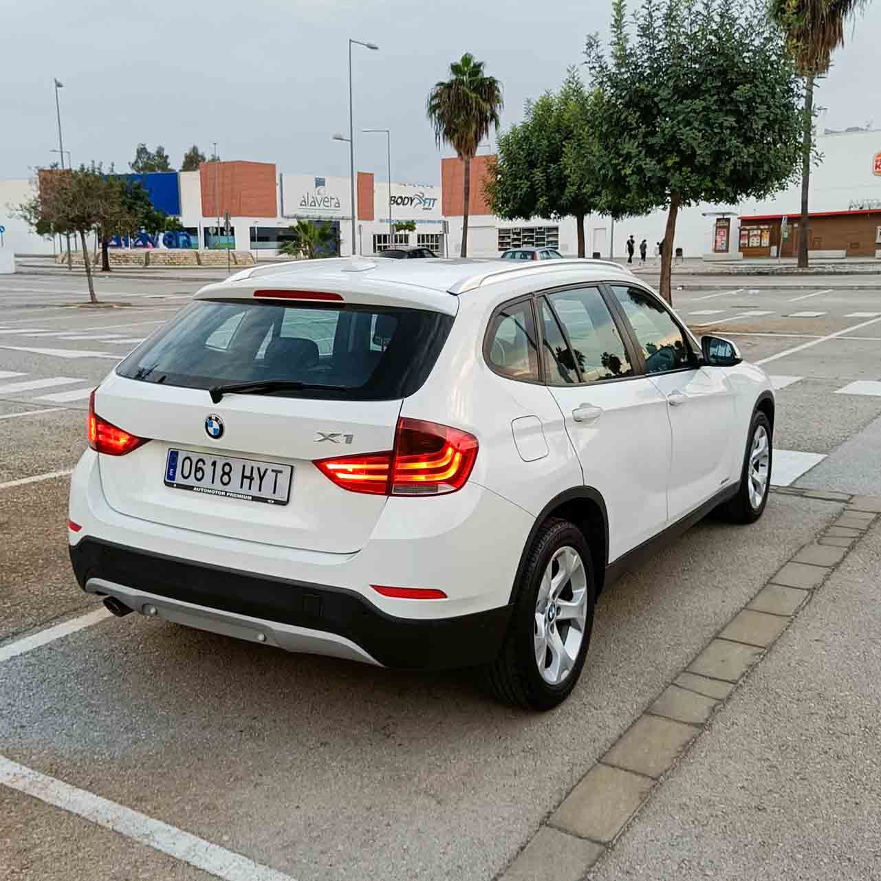 BMW X1 sDrive 18d 2.0 d _ 143cv _ 2014 _ 95.000 kms _ Diesel _ AUT. _ Desde 214€/mes _ Hasta 500€ por financiación