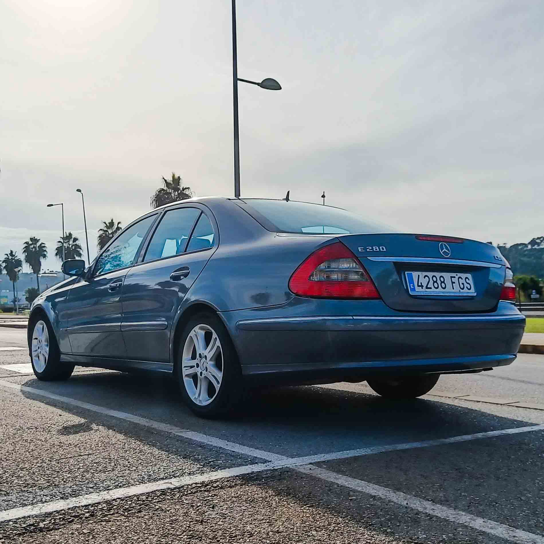 MERCEDES E 280 CDI (W211) 3.0 V6 AVANTGARDE _ 190 cv _ 2006 _ 110.000kms _ Diesel _ Automático