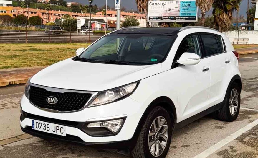 KIA SPORTAGE 1.6 GDI CONCEPT 4X2 _ 135cv _ 2016 _ 159.000 kms _ Gasolina _ Desde 166€/mes _ Hasta 500€ de descuento por financiación