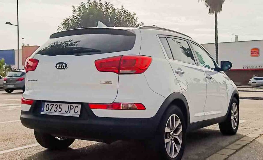 KIA SPORTAGE 1.6 GDI CONCEPT 4X2 _ 135cv _ 2016 _ 159.000 kms _ Gasolina _ Desde 166€/mes _ Hasta 500€ de descuento por financiación