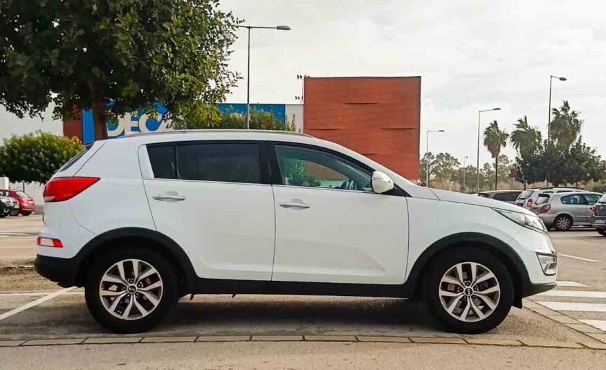 KIA SPORTAGE 1.6 GDI CONCEPT 4X2 _ 135cv _ 2016 _ 159.000 kms _ Gasolina _ Desde 166€/mes _ Hasta 500€ de descuento por financiación