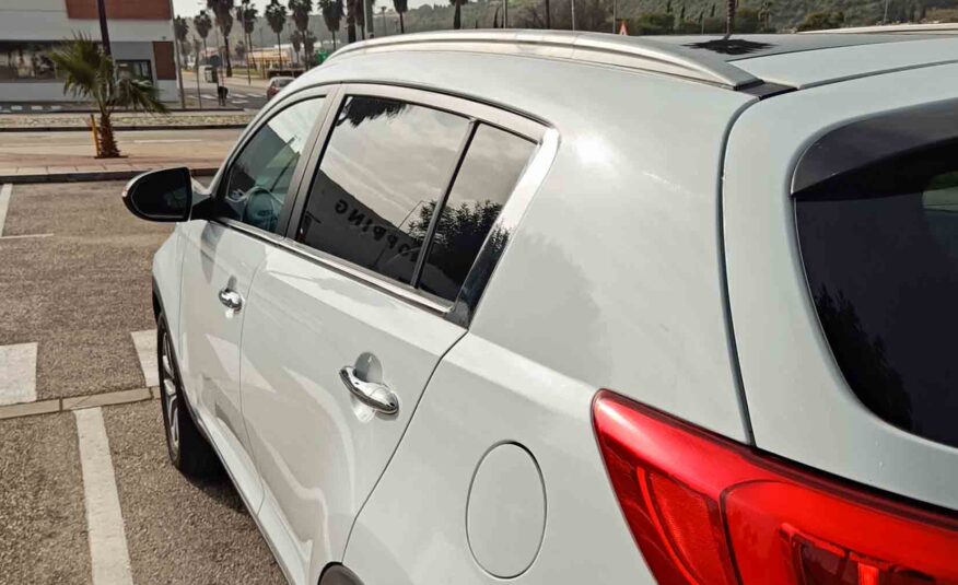 KIA SPORTAGE 1.6 GDI CONCEPT 4X2 _ 135cv _ 2016 _ 159.000 kms _ Gasolina _ Desde 166€/mes _ Hasta 500€ de descuento por financiación
