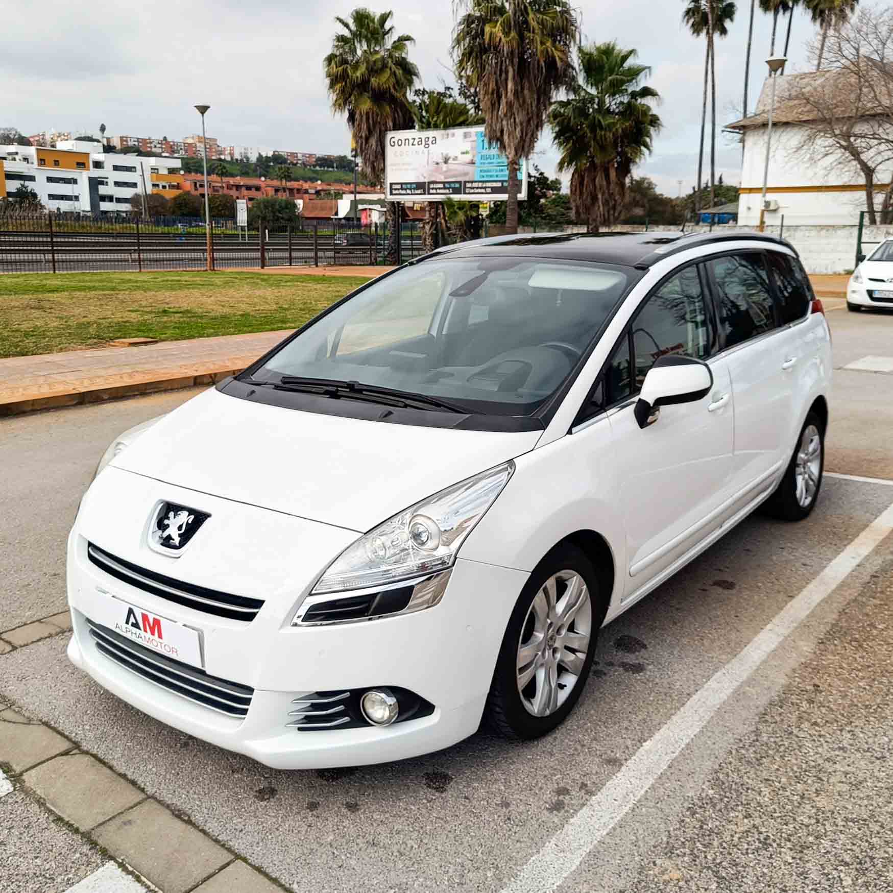 PEUGEOT 5008 ALLURE CMP 1.6 e-HDi 16V _ 2012 _ 112cv _ 7 plazas _  Automático _ 160.000 kms _ Diesel _ hasta 400€ de descuento por financiación