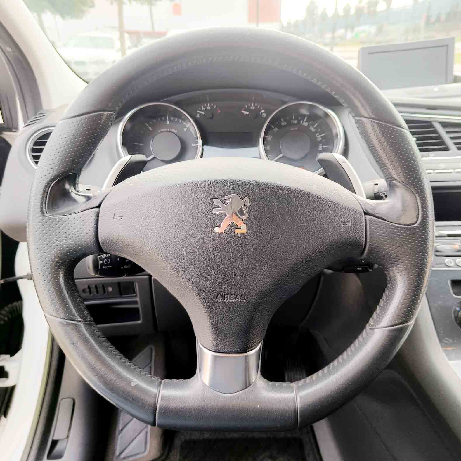 PEUGEOT 5008 ALLURE CMP 1.6 e-HDi 16V _ 2012 _ 112cv _ 7 plazas _  Automático _ 160.000 kms _ Diesel _ hasta 400€ de descuento por financiación