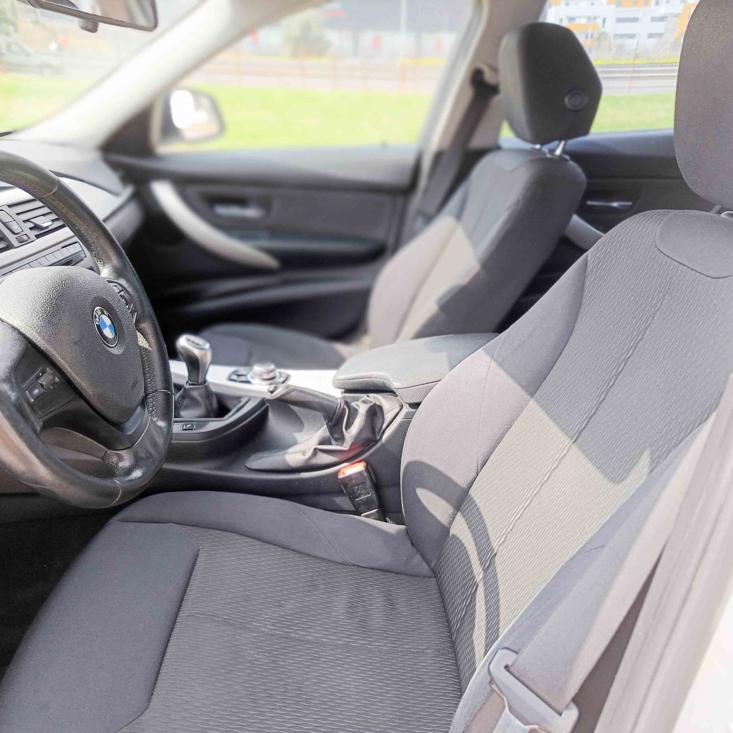 BMW SERIE 3 (F30) 316d 2.0 TD DPF _ 116 cv _ 2013 _ 129.000 kms _ Diesel _ desde 170€/mes _ hasta 600€ descuento por financiación