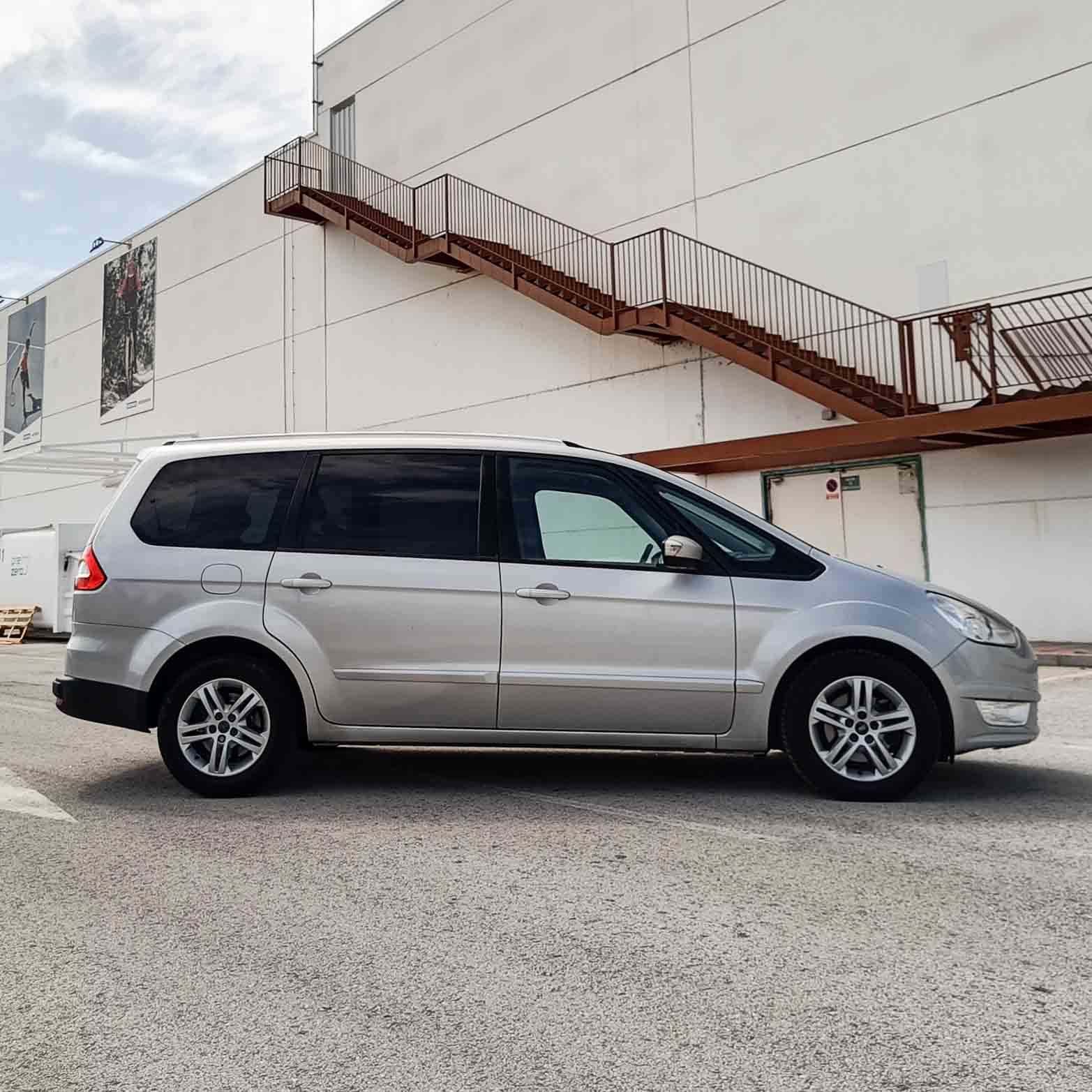 FORD GALAXY 2.0 TDCI TITANIUM POWERSHIFT_ 140cv _ 2014 _ 285.000 kms _ Diesel _ AUT. _ 7 pl. _ Hasta 500€ de descuento por financiación