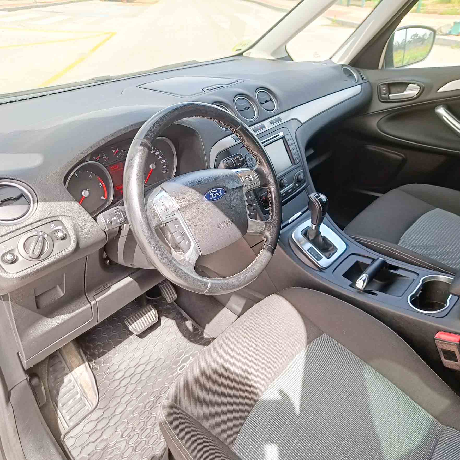 FORD GALAXY 2.0 TDCI TITANIUM POWERSHIFT_ 140cv _ 2014 _ 285.000 kms _ Diesel _ AUT. _ 7 pl. _ Hasta 500€ de descuento por financiación