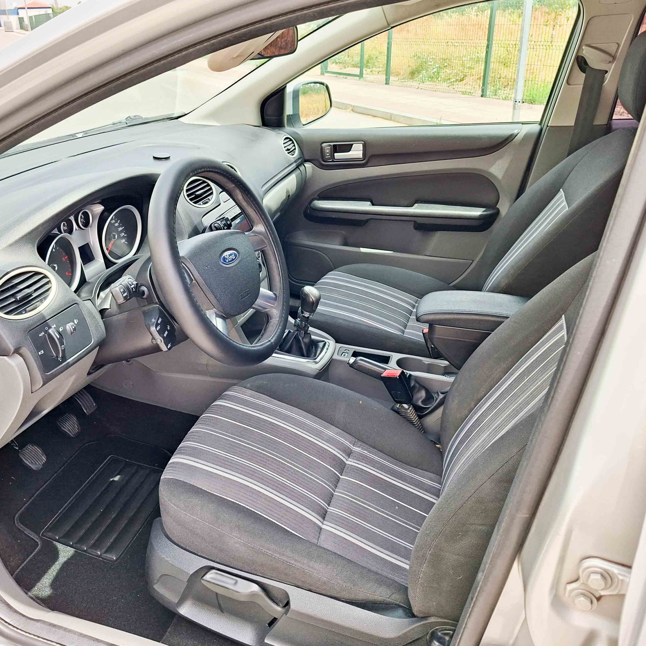 FORD FOCUS II 1.6 TDCi _ 109cv _ 2011 _ 280.000 kms _ Diesel