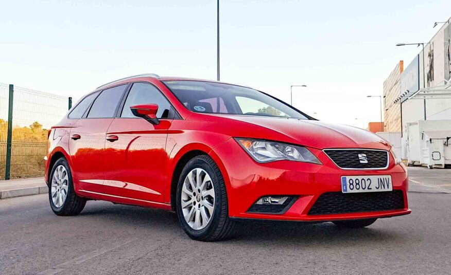 SEAT LEON ST 1.6 TDI CR S&S STYLE 110 _ 110cv _ 2016 _ 190.000 kms _ Diesel _ Hasta 500€ de descuento por financiación