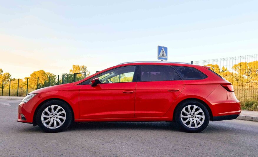 SEAT LEON ST 1.6 TDI CR S&S STYLE 110 _ 110cv _ 2016 _ 190.000 kms _ Diesel _ Hasta 500€ de descuento por financiación