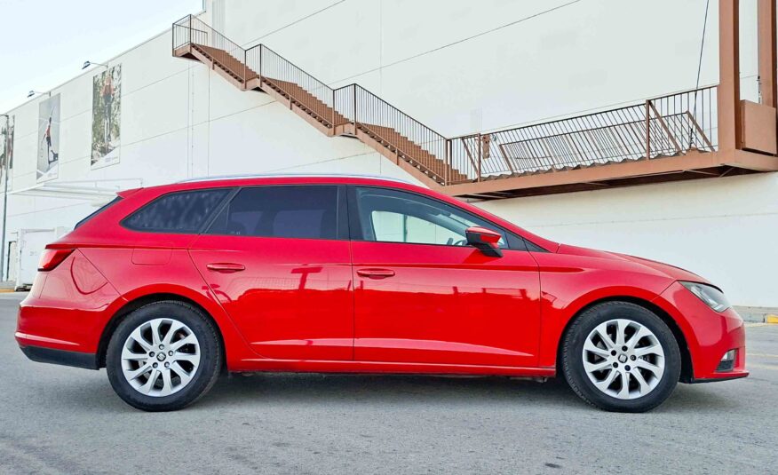 SEAT LEON ST 1.6 TDI CR S&S STYLE 110 _ 110cv _ 2016 _ 190.000 kms _ Diesel _ Hasta 500€ de descuento por financiación