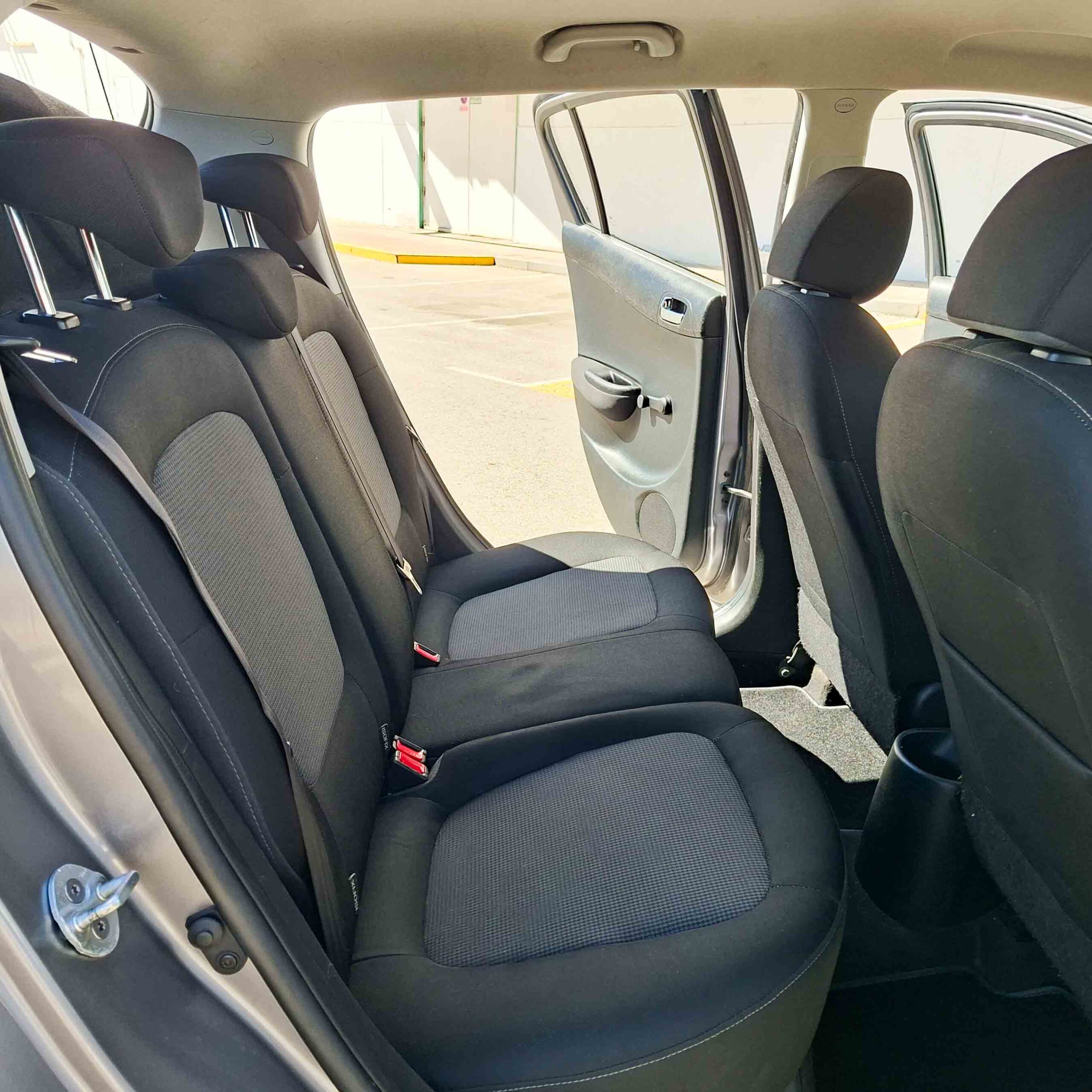 HYUNDAI i20 1.2 CLASSIC _ 85cv _ 2012 _ 189.000 kms _ Gasolina