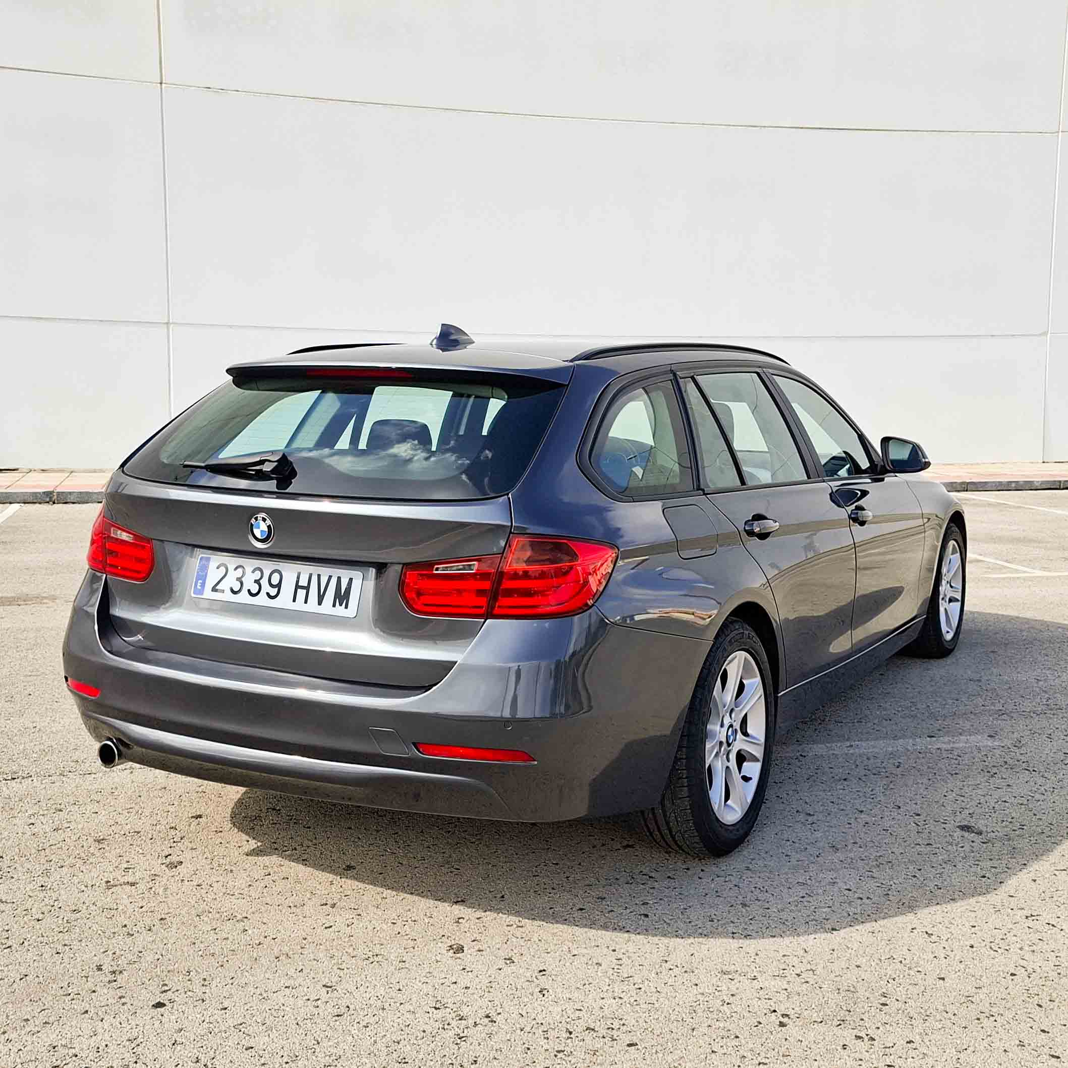 BMW SERIE 3 f31 320DA TOURING _ 184cv _ 2014 _ 219.000 kms _ Diesel _ AUT. _ Hasta 600 € de descuento por financiación