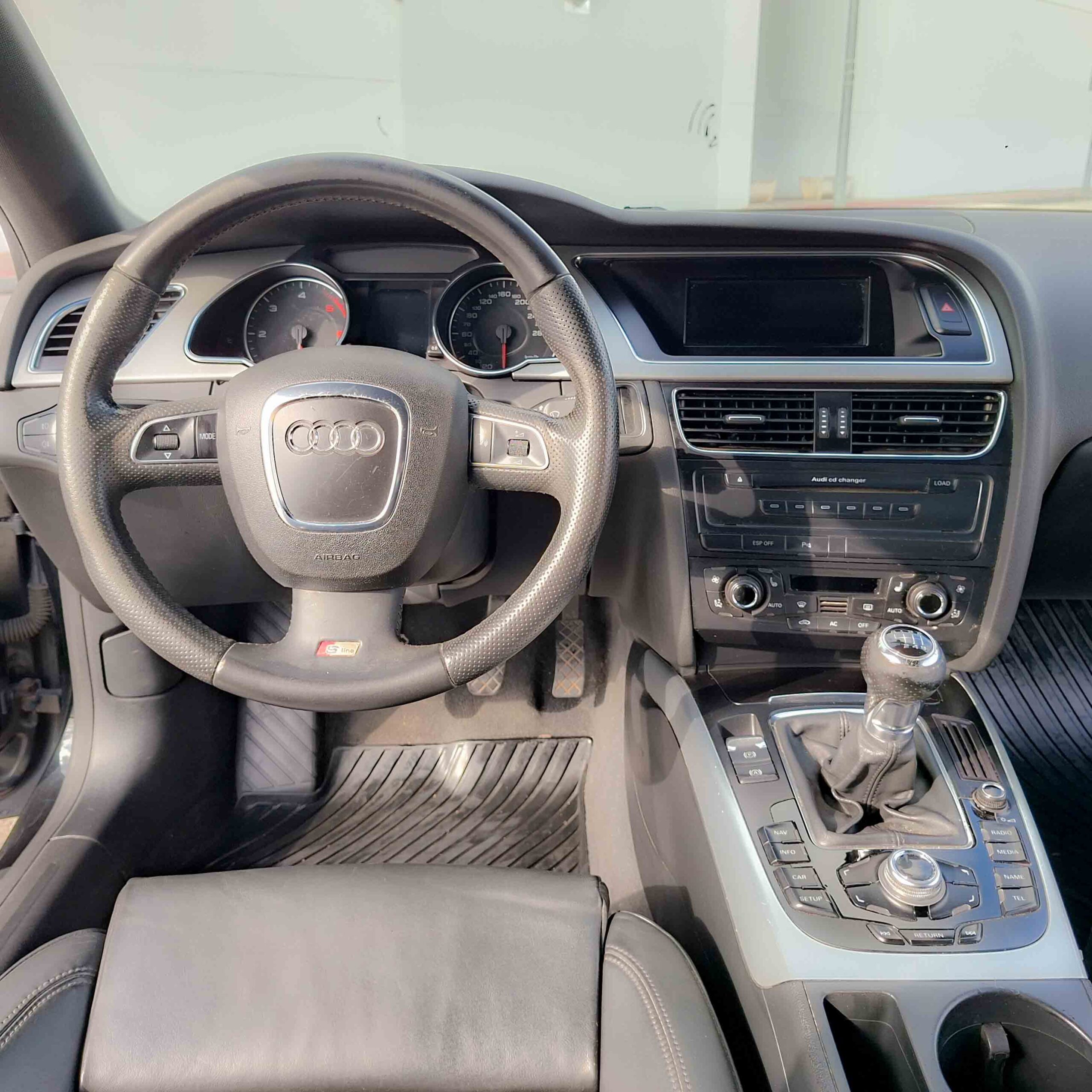 AUDI A5 B8 Coupé (8T3) 3.0 TDI Quattro S-Line _ 240cv _ 2008 _ 210.000 kms _ Diesel _ Manual