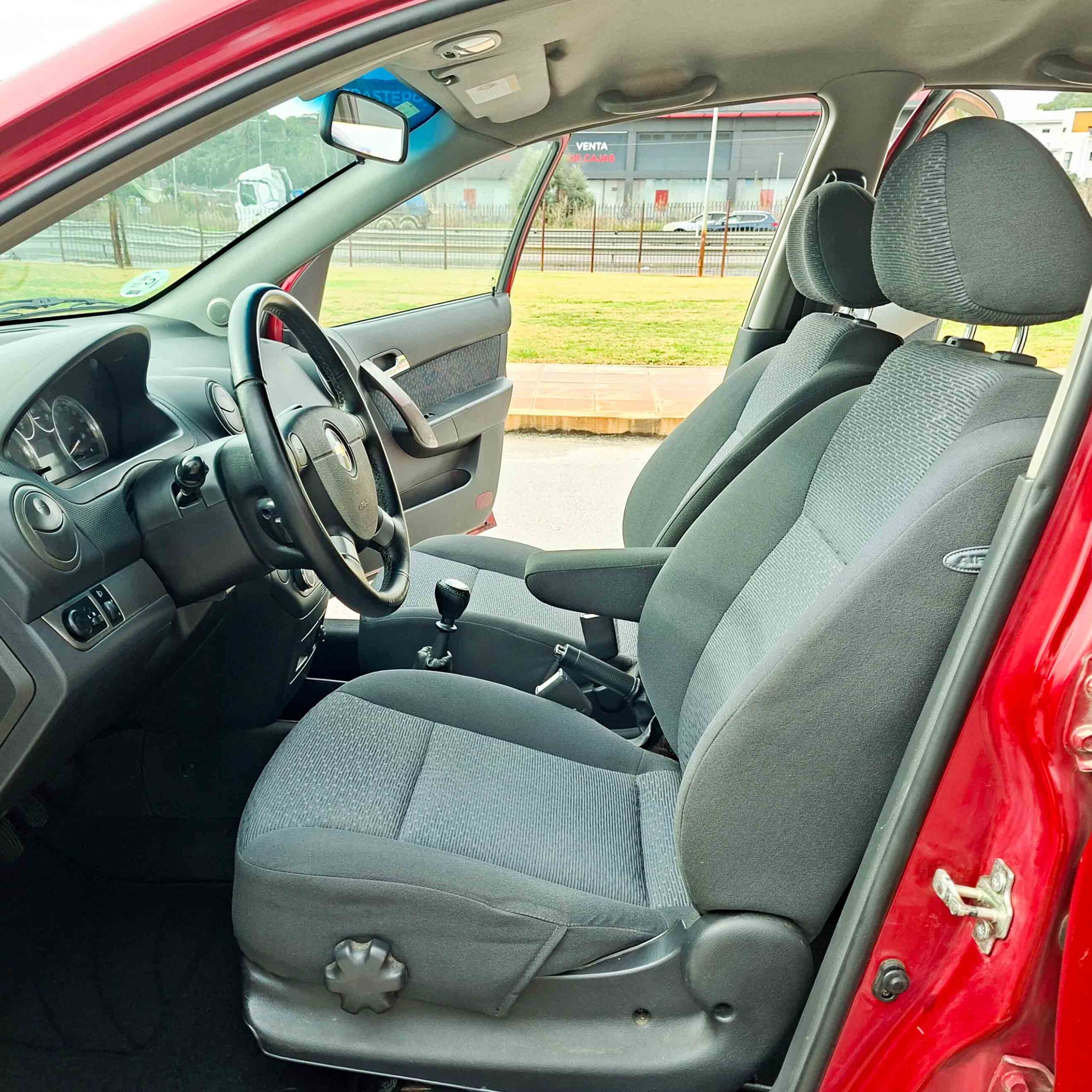 CHEVROLET AVEO 4p. SEDÁN 1.4 16v LS _ 94cv _ 2009 _ 91.000 kms _ Gasolina