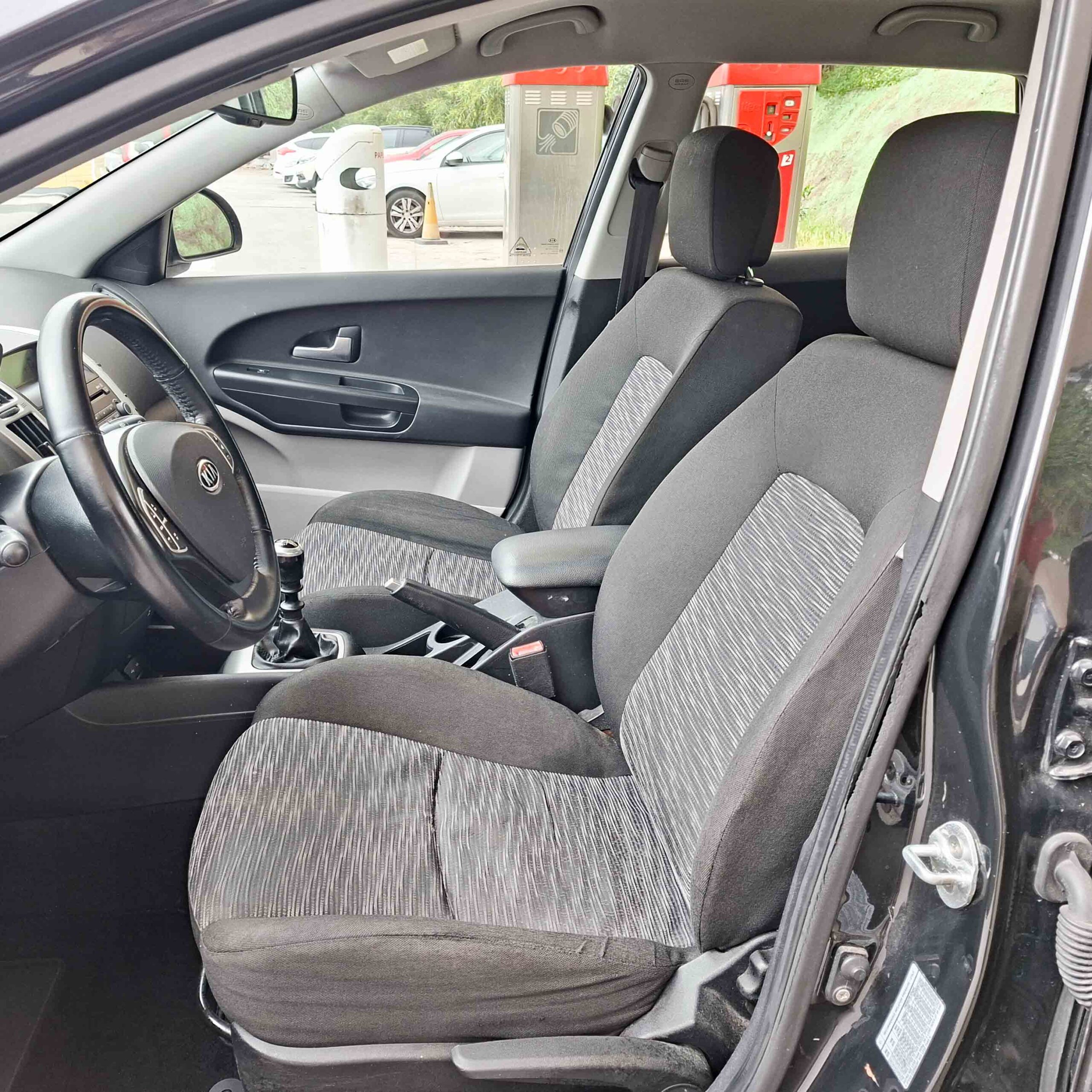 KIA CEED 1.6 ACTIVE _ 126cv _ 2009 _ 169.000 kms _ Gasolina