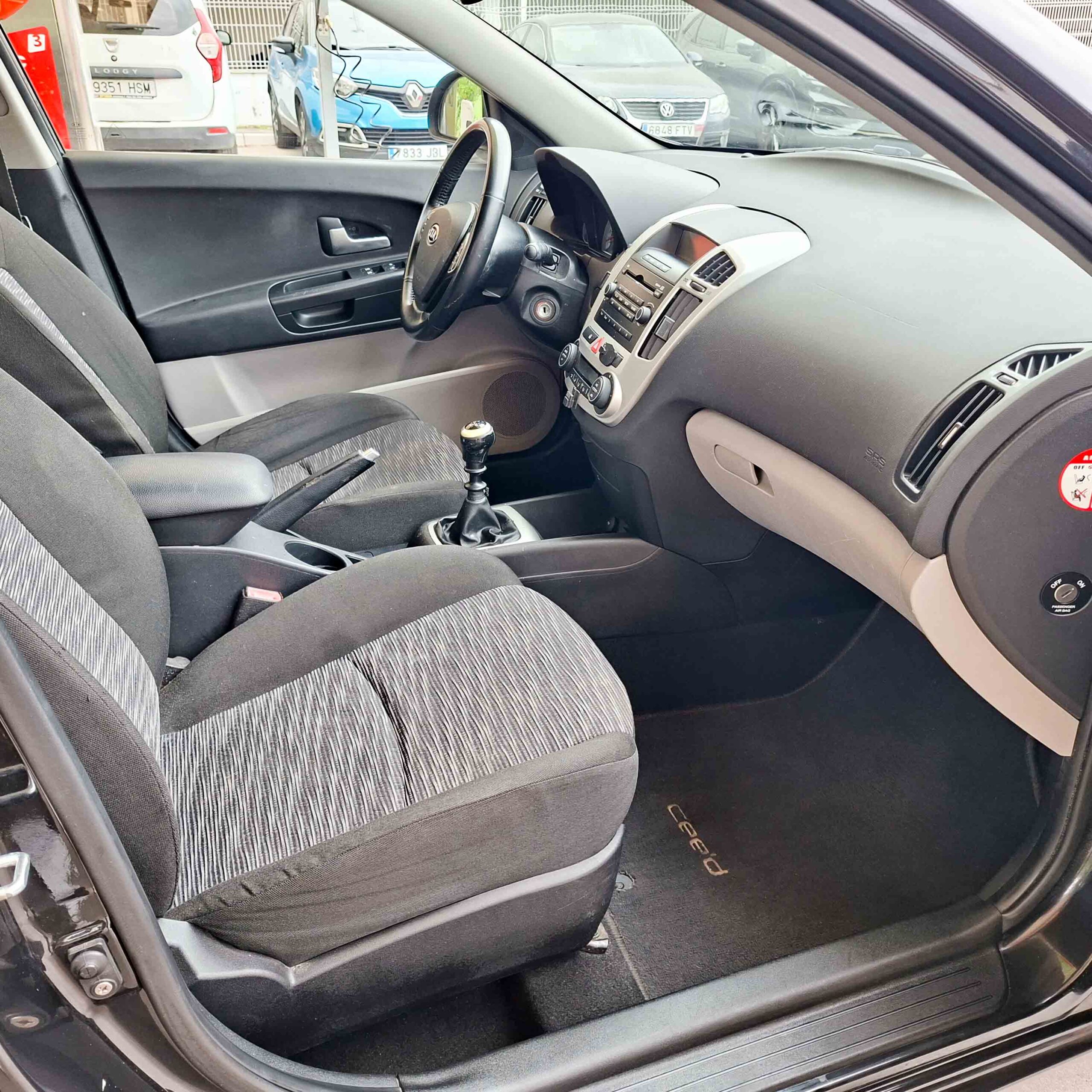 KIA CEED 1.6 ACTIVE _ 126cv _ 2009 _ 169.000 kms _ Gasolina