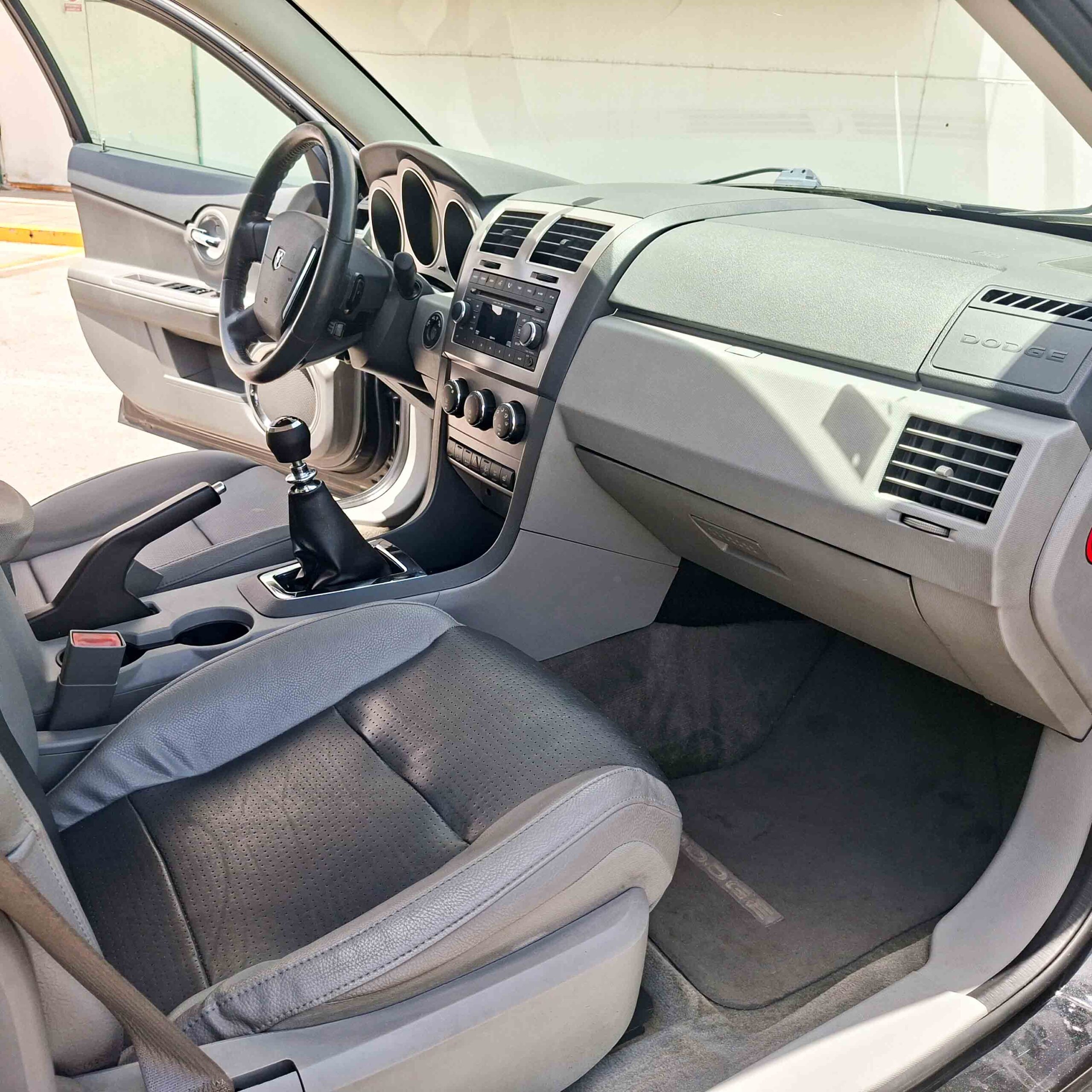 DODGE AVENGER 2.0 CRD SE _ 140 cv _ 2007 _ 244.000 kms _ Diesel