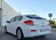 CHEVROLET CRUZE 1.6 LS+ AA _ 124 cv _ 2013 _ 114.000 kms _ Gasolina _ 5p. _ Manual