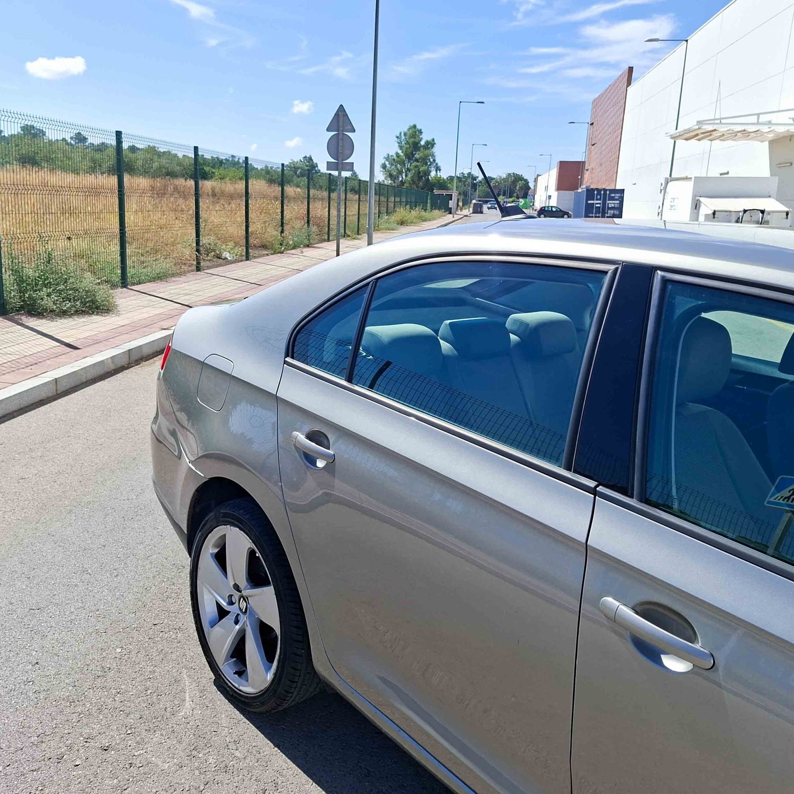 SEAT TOLEDO 1.6 Tdi STYLE _ 105 cv _ 2014 _ 149.000 kms _ Diesel _ Hasta 300€ descuento por financiación