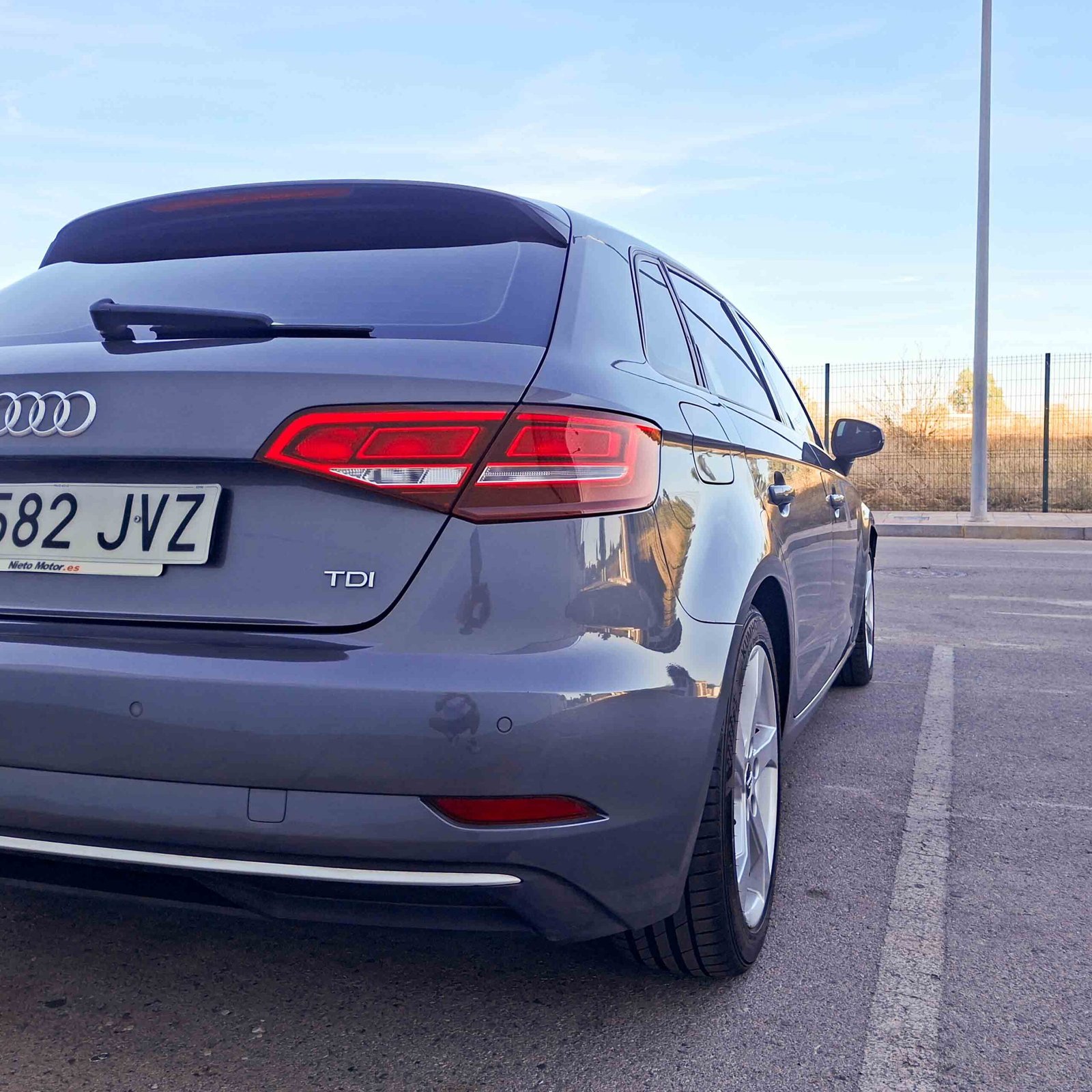 AUDI A3 SPORTBACK 1.6 TDI _ 110cv _ 2017 _ 160.000 kms _ Diesel _ Hasta 600€ de descuento por financiación