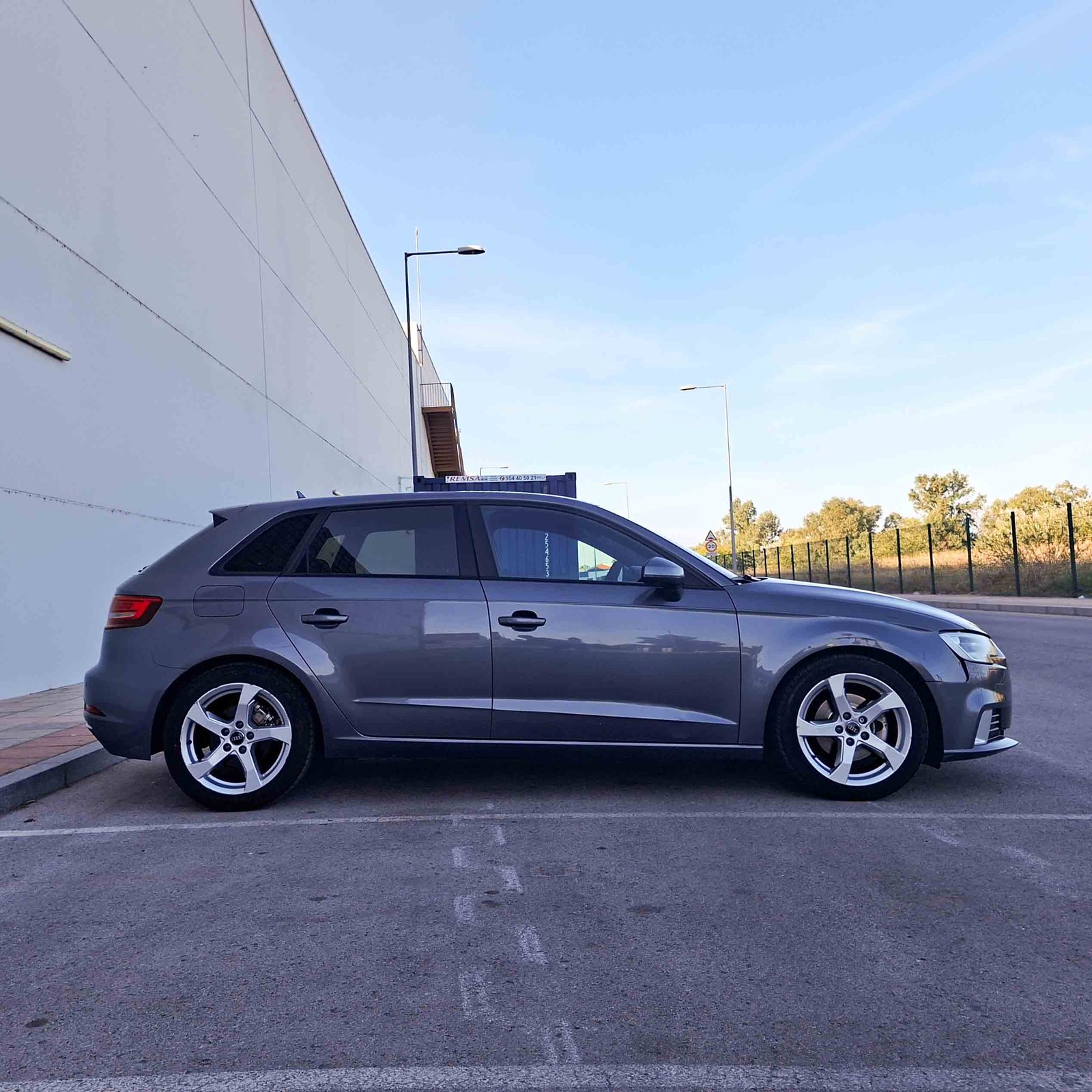 AUDI A3 SPORTBACK 1.6 TDI _ 110cv _ 2017 _ 160.000 kms _ Diesel _ Hasta 600€ de descuento por financiación