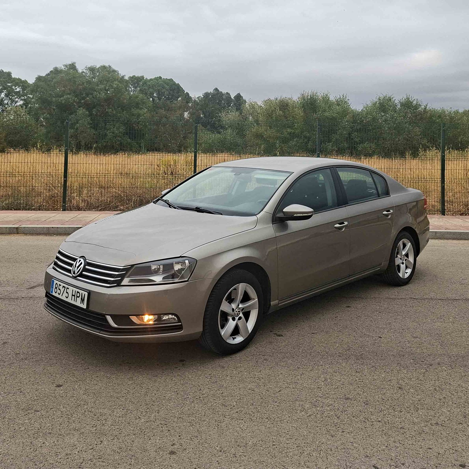 VOLKSWAGEN PASSAT 1.6 TDI ADVANCE BMT _ 105cv _ 2013 _ 199.000 kms _ Diesel
