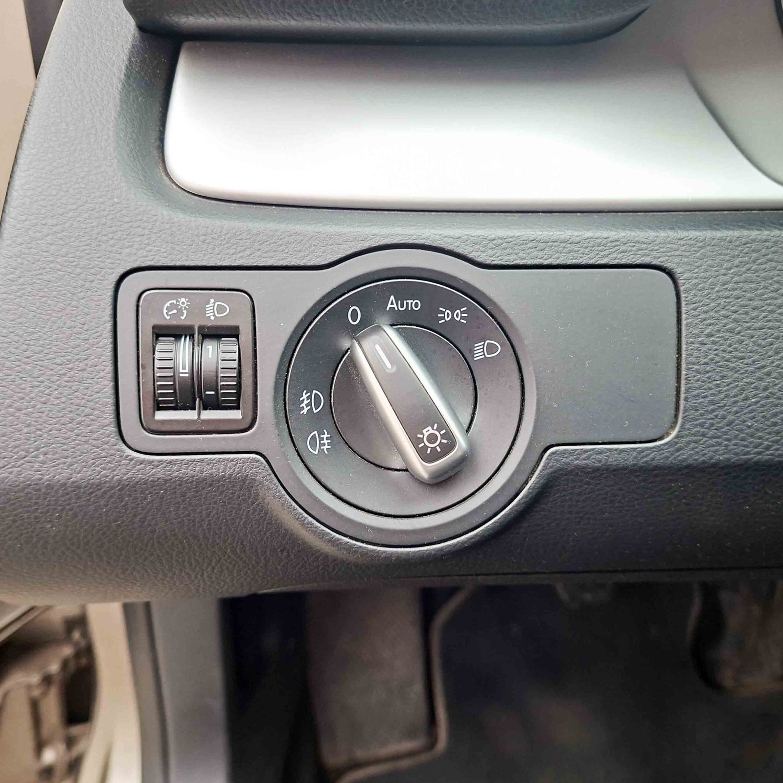 VOLKSWAGEN PASSAT 1.6 TDI ADVANCE BMT _ 105cv _ 2013 _ 199.000 kms _ Diesel